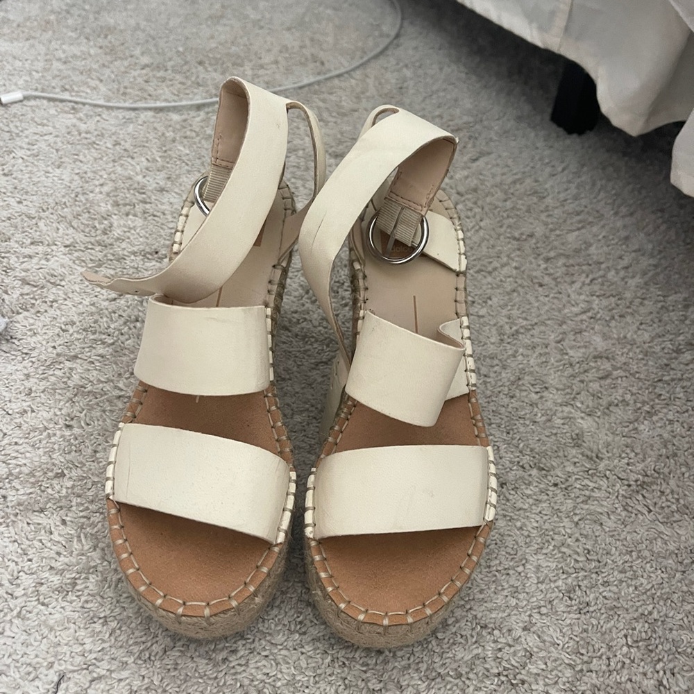 Dolce vita sandals